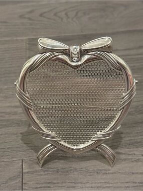 Brighton Heart-Shaped Silver Tone Frame with Bow Accent Earring Holder